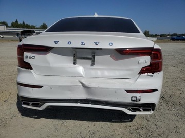 Volvo S60 III 2022 Volvo S60 T8 Recharge R-Design Expression 2022 2.0l 2.0 Hybryda 400KM, zdjęcie 2