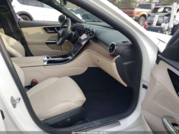 Mercedes Klasa C W206 2024 Mercedes-Benz Klasa C 300 2024 2.0 Benzyna 255KM, zdjęcie 9