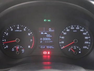 Kia Rio IV Hatchback 5d 1.4 DOHC 100KM 2018 Kia Rio 1.4 CVVT, Salon Polska, Klima, zdjęcie 10