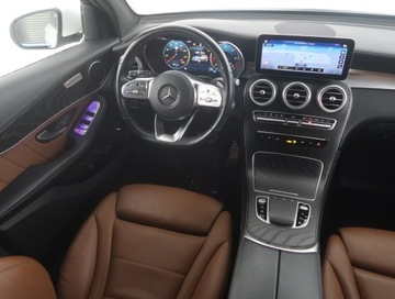 Mercedes GLC C253 SUV Facelifting 2.0 220d 194KM 2019 Mercedes GLC GLC 220 d 4MATIC, Salon Polska, zdjęcie 6