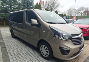Opel Vivaro B Kombi Extra Long H1 2,9t 1.6 BiTurbo 140KM 2015 Opel Vivaro Opel Vivaro long,9-osobowy 1.6 Diesel 140KM, zdjęcie 1