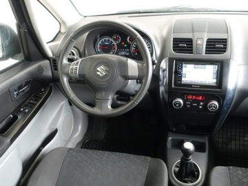 Suzuki SX4 I Hatchback Facelifting 1.6 VVT 120KM 2012 Suzuki SX4 1.6, zdjęcie 20