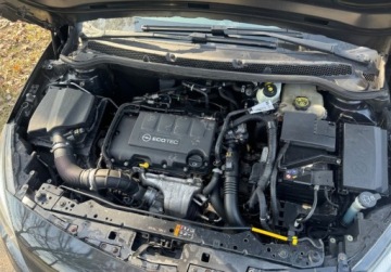 Opel Astra J GTC 1.4 Turbo ECOTEC 140KM 2013 Opel Astra Niski przebieg, zadbany, 1.4 turbo 140 koni 1.4 Benzyna 140KM, zdjęcie 18