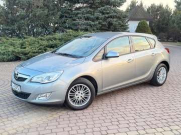 Opel Astra J Hatchback 5d 1.4 Twinport ECOTEC 100KM 2011 Opel Astra 1.4 100KM Klima 1-reka Tablet Carplay Gotowy do jazdy PL, zdjęcie 23