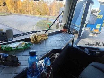 Стол-полка в кабину Tir Volvo FH 4 с 2013 г.