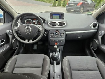 Renault Clio III Hatchback 5d 1.2 i 16V 78KM 2010 Renault Clio, zdjęcie 21