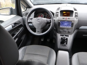 Opel Zafira B 1.9 CDTI ECOTEC 100KM 2007 Opel Zafira 1.9 CDTI, 7 miejsc, HAK, Klima,ALU, zdjęcie 6