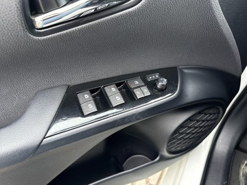 Toyota Prius IV Hatchback 1.8 Hybrid 122KM 2016 Toyota Prius 1.8 Hybrid Prestige IV (2015-2020) 1., zdjęcie 18