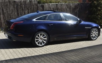 Jaguar XJ VII X351 Sedan SWB 3.0L V6D 600 275KM 2015 Jaguar XJ Jaguar XJ 3.0 V6 S Premium Luxury 3.0 Diesel 275KM, zdjęcie 6