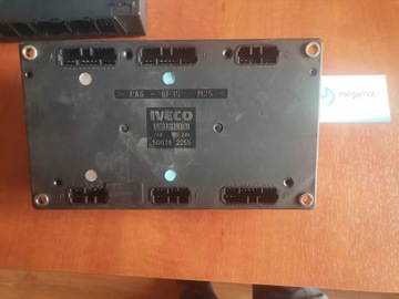 Skrzynka bezpieczników Iveco 500392255