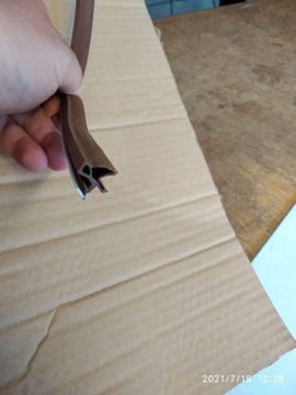 uszczelka do drzwi wewnętrznych bezfelcowych brąz