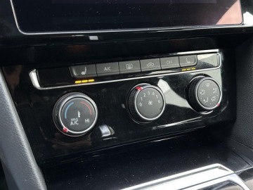 Volkswagen Arteon Shooting Brake R 2.0 TSI 320KM 2023 Volkswagen Arteon 2.0TSI 320KM 4X4 R DSG l DCC, AC, zdjęcie 22