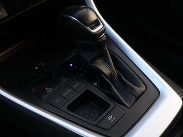 Toyota RAV4 IV MPV Facelifting 2.5 Hybrid 197KM 2018 Toyota RAV 4 2.5 Hybrid, Salon Polska, Serwis ASO, zdjęcie 16