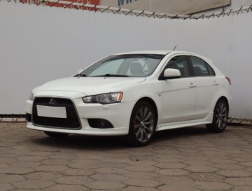 Mitsubishi Lancer IX Sportback 2.0 DID DOHC 140KM 2010 Mitsubishi Lancer 2.0 DI-D, Navi, Xenon, Klima, zdjęcie 1