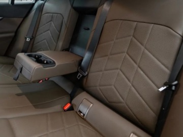 BMW Seria 5 G90-91 Touring 2.0 520d 197KM 2025 BMW Seria 5 Touring 520d xDrive Sport Combi 2.0 (197KM) 2025, zdjęcie 16