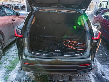 Lexus NX II SUV Facelifting 2.5 450h+ 309KM 2025 Od ręki - 450h+ Omotenashi 2.5 Hybrid Plug-in AWD 292KM, zdjęcie 17