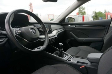 Skoda Octavia IV Liftback 2.0 TDI 115KM 2022 Skoda Octavia Bezwypadek, SalonPL, 1rej.2023, Tempomat, Kamera, Lane Assis, zdjęcie 7