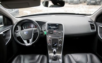 Volvo XC60 I SUV Facelifting 2.0 D3 DRIVE-E 150KM 2016 Volvo XC 60 2016R Stan bardzo dobry , wymieniony rozrzad , pelna dokumenta, zdjęcie 2