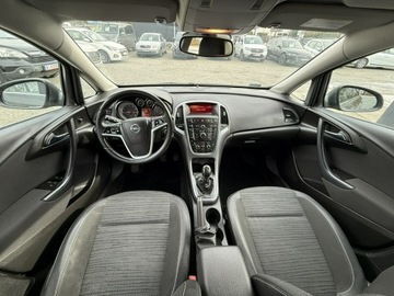 Opel Astra J Sedan 1.4 Turbo ECOTEC 140KM 2018 Opel Astra Salon PL. Gaz . 1.4 140ps., zdjęcie 11
