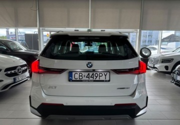 BMW X1 U11 Crossover 1.5 18i 136KM 2023 BMW X1 nowy model, skora perforowana 1.5 Benzyna 136KM, zdjęcie 23