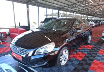 Volvo V60 I Kombi 1.6 T3 150KM 2012