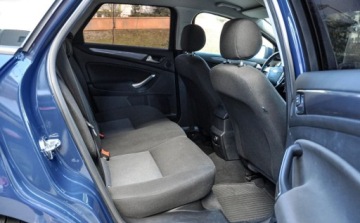 Ford Mondeo IV Kombi 2.0 Duratorq TDCi DPF 140KM 2014 Ford Mondeo SW 2,0TDCI Lift Salon PL 2014 r. 2.0 Diesel 140KM, zdjęcie 11