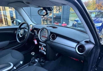 Mini Clubman R55 2008 MINI Clubman MINI Clubman Cooper D 1.6 Diesel 110KM, zdjęcie 16