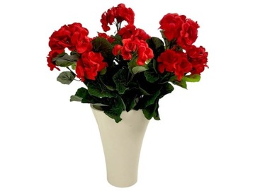 Искусственные цветы герани для украшения террасы балкона - белые