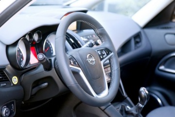 Opel Zafira C Tourer 1.6 CDTI ECOTEC 136KM 2014 Opel Zafira OPC LINE|7 Foteli|Panorama| Navi|Kamer, zdjęcie 13
