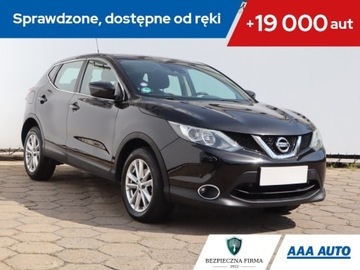 Nissan Qashqai II Crossover 1.2 DIG-T 115KM 2016 Nissan Qashqai 1.2 DIG-T, Navi, Klima
