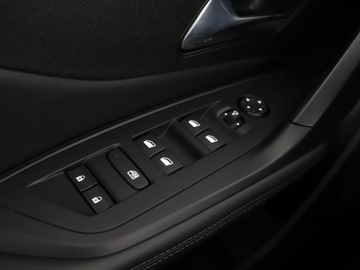 Peugeot 308 III SW 1.2 PureTech 130KM 2023 Peugeot 308 półskóra navi virtual cocpit kamery, zdjęcie 36