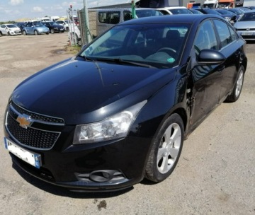 Chevrolet Cruze 2009 Chevrolet Cruze 2.0 Diesel 163km lekko uszkodzony
