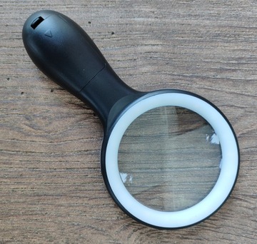 УЛУПА 10x С ПОДСВЕТКОЙ 18 LED