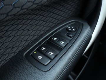 BMW Seria 1 F20-F21 Hatchback 5d Facelifting 2015 116i 109KM 2015 BMW 1 116i, Klima, Tempomat, Parktronic, zdjęcie 14