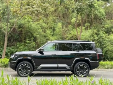 BYD 2025 BYD Leopard 8 2025 BYD Leopard 8 2.0 Hybryda Plug-in 750KM, zdjęcie 2