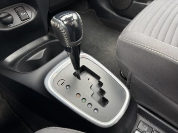 Toyota Yaris III Hatchback 5d Facelifting 2017 1.5 Hybrid 100KM 2019 Toyota Yaris Hybrid 100 Premium EU6 III (2011-2019, zdjęcie 16