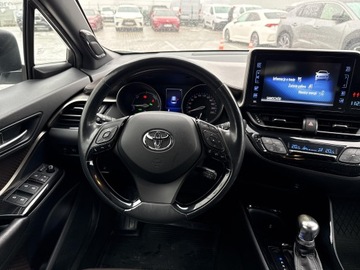 Toyota C-HR I Crossover 1.8 Hybrid 122KM 2017 Toyota C-HR 1.8 Hybrid Prestige 1.8 Hybrid Prestig, zdjęcie 9