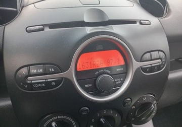 Mazda 2 II Hatchback 5d 1.3 86KM 2010 Mazda 2 Bezwypadkowy - klimatyzacja - benzyna 1,3 - 86 KM 1.3 Benzyna 86KM, zdjęcie 26