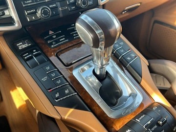 Porsche Cayenne II SUV 4.8 V8 Turbo 500KM 2011 Porsche Cayenne 500KM Panorama Kamera Burmester Wentylowanepodgrzewane, zdjęcie 27