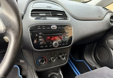 Fiat Punto Punto 2012 Hatchback 3d 1.2 8v 69KM 2013 Fiat Punto 2012 1,2 69KM Rej.03.2014r Klimatyzacja Bluetooth 1.2 Benzyna, zdjęcie 11