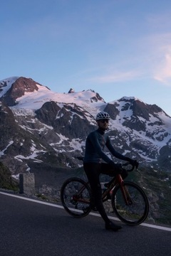 Rogelli DISTANCE - мужская велосипедная толстовка