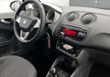 Seat Ibiza IV 2011 Seat Ibiza 1.4 benzyna MPI Super stan Serwisowany 1.4 Benzyna 83KM, zdjęcie 6