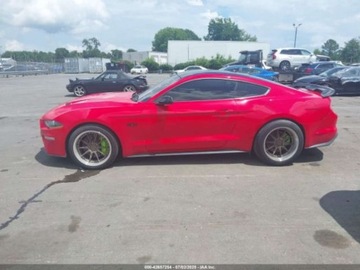 Ford Mustang VI Fastback Facelifting 5.0 Ti-VCT 450KM 2022 Ford Mustang GT Premium Fastback 2022 5.0l 5.0 Benzyna 450KM, zdjęcie 2