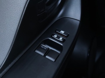 Toyota Yaris III Hatchback 5d Facelifting 2017 1.0 VVT-i 72KM 2019 Toyota Yaris 1.0 VVT-i, Klima, zdjęcie 15