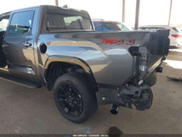 Toyota Tundra II 2025 Toyota Tundra Platinum 2025 3.4 Benzyna 389KM, zdjęcie 4