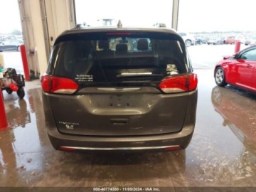 Chrysler Pacifica II 2018 Chrysler Pacifica Chrysler Pacifica Touring L 3.6 Benzyna 287KM, zdjęcie 5