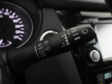 Nissan Qashqai II Crossover Facelifting 1.3DIG-T 140KM 2019 Nissan Qashqai Navi Klimatyzacja Czujniki, zdjęcie 28