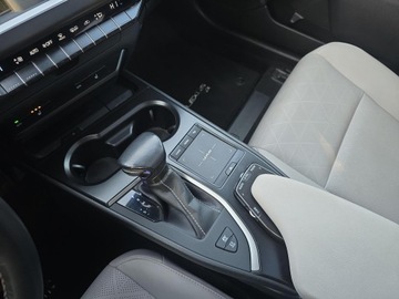 Lexus UX 2021 UX 250h GPF Prestige 2WD, zdjęcie 15