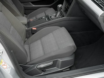 Volkswagen Passat B8 Variant Facelifting 2.0 TDI SCR 150KM 2022 Volkswagen Passat GD5C877#2.0 TDI Business DSG, zdjęcie 29