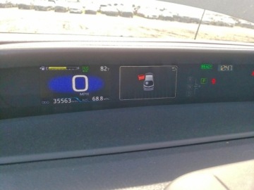 Toyota Prius IV Hatchback Plug-in 1.8 Hybrid Plug-in 122KM 2021 Toyota Prius Prime XLE 2021 1.8 Hybryda Plug-in 121KM, zdjęcie 9